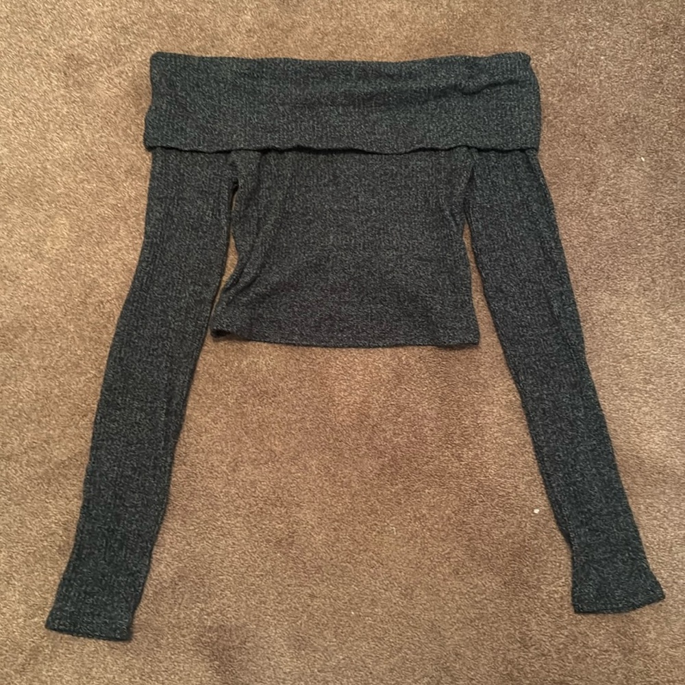 Cropped off-shoulder sweater.